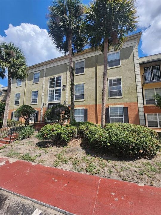For Rent: $1,395 (2 beds, 2 baths, 1165 Square Feet)