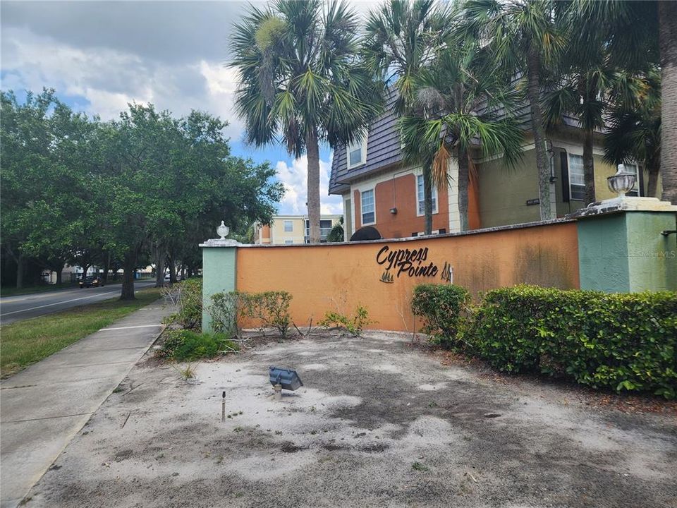 For Rent: $1,395 (2 beds, 2 baths, 1165 Square Feet)