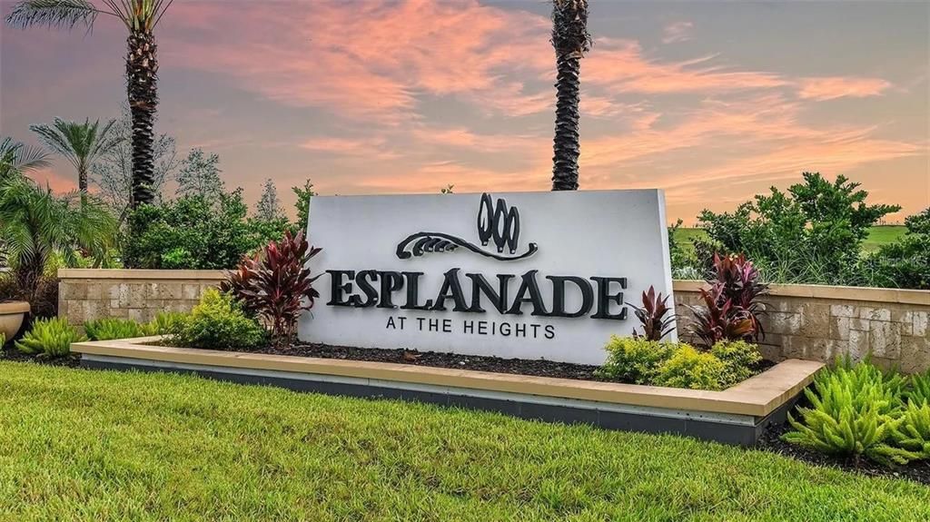 En Venta: $950,000 (3 camas, 2 baños, 2107 Pies cuadrados)