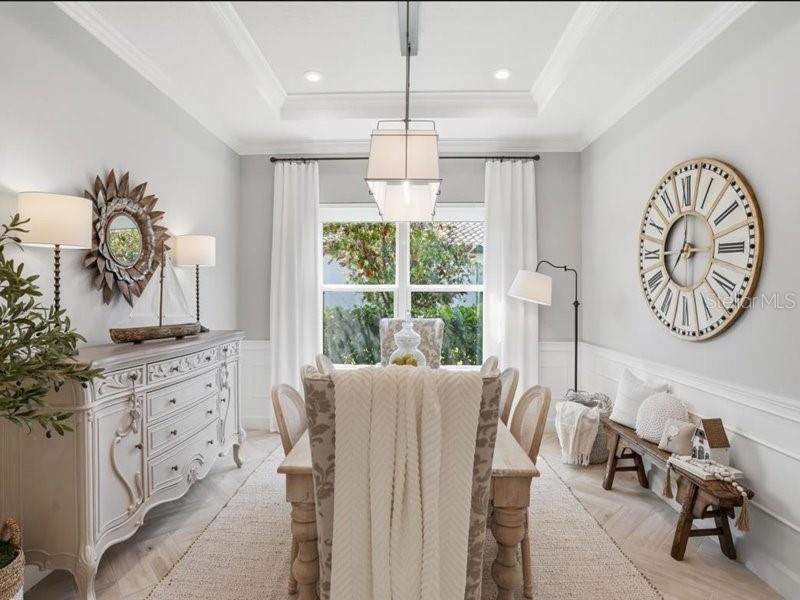 En Venta: $950,000 (3 camas, 2 baños, 2107 Pies cuadrados)