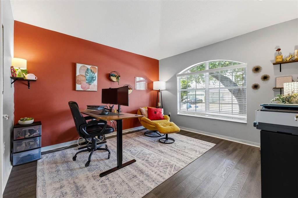 For Sale: $400,000 (4 beds, 3 baths, 2653 Square Feet)