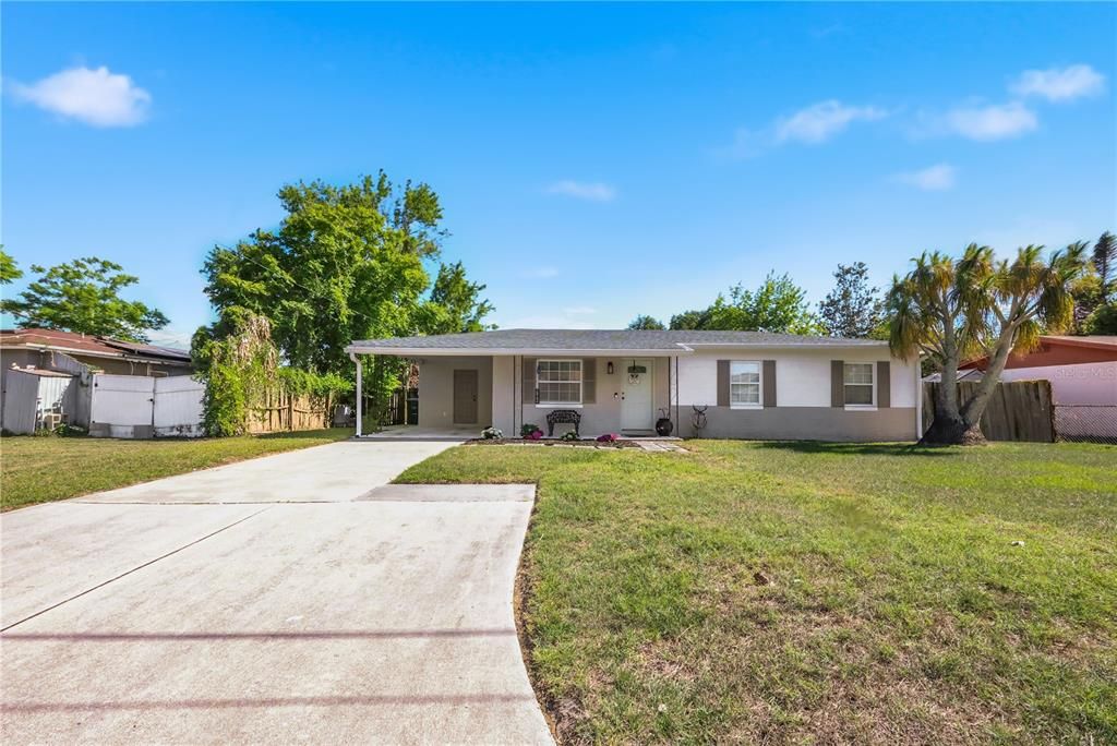 For Sale: $329,900 (3 beds, 1 baths, 1200 Square Feet)