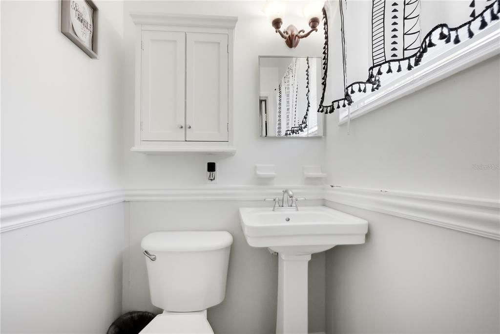 For Sale: $329,900 (3 beds, 1 baths, 1200 Square Feet)