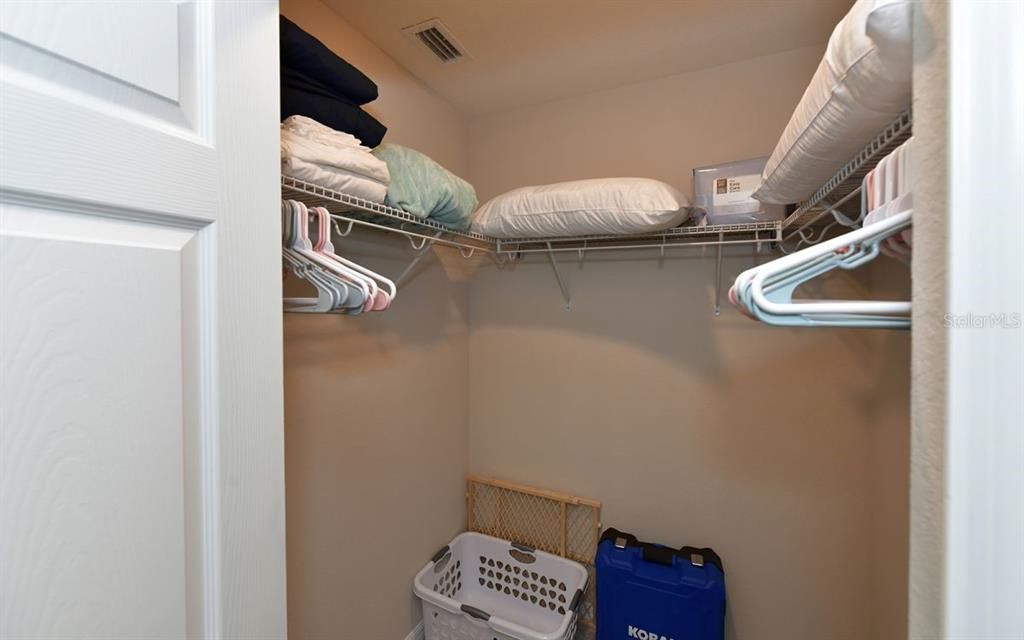 For Rent: $5,500 (2 beds, 2 baths, 1142 Square Feet)