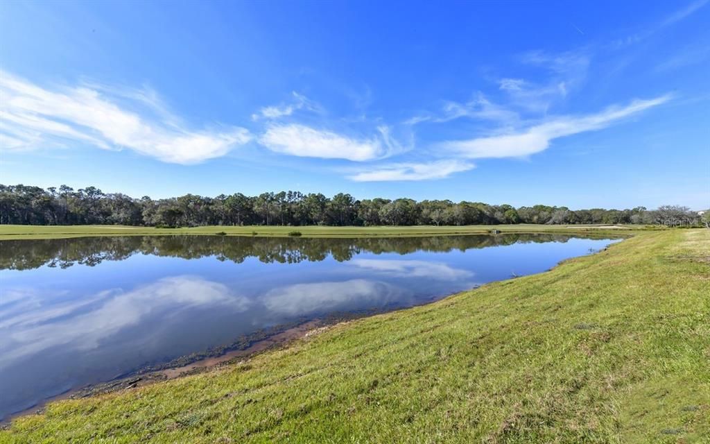 For Rent: $5,500 (2 beds, 2 baths, 1142 Square Feet)