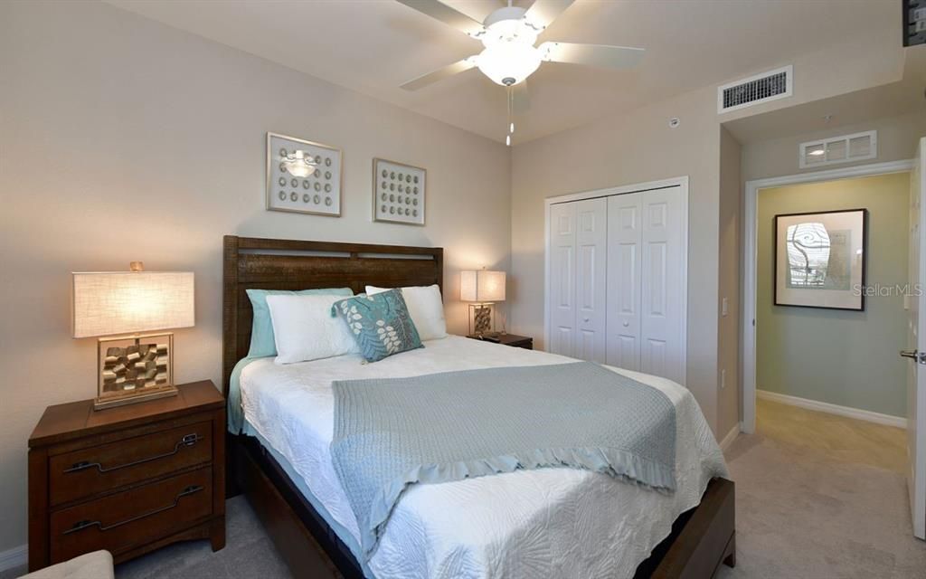 For Rent: $5,500 (2 beds, 2 baths, 1142 Square Feet)