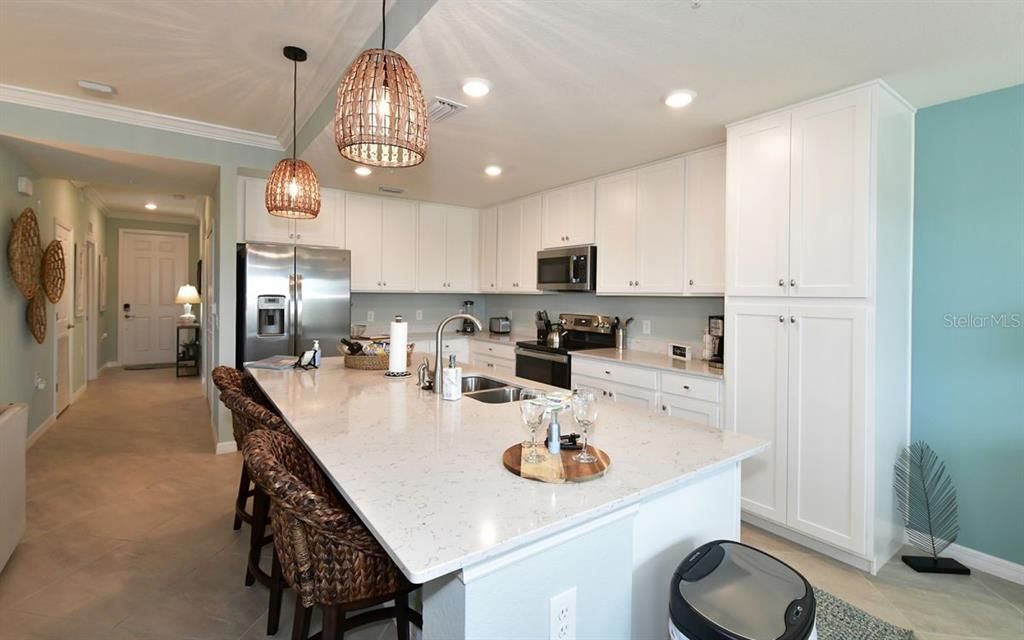 For Rent: $5,500 (2 beds, 2 baths, 1142 Square Feet)