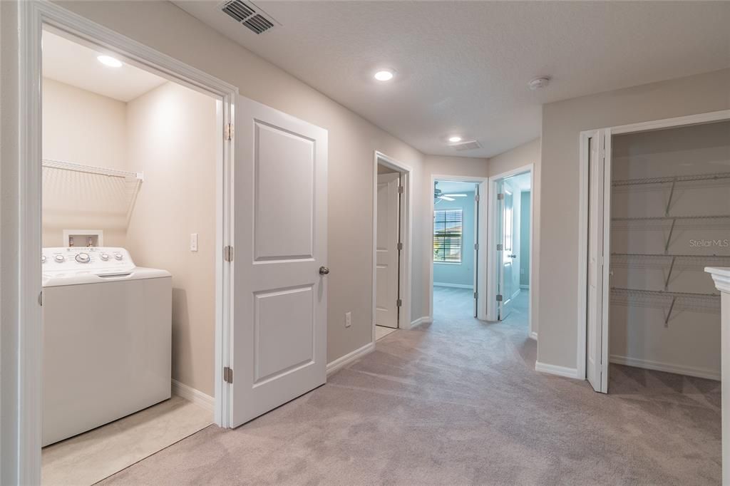 For Sale: $289,000 (3 beds, 2 baths, 1663 Square Feet)