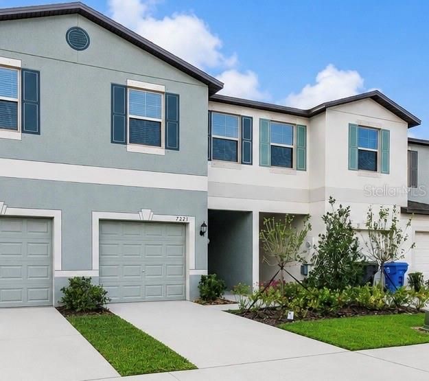 For Sale: $289,000 (3 beds, 2 baths, 1663 Square Feet)