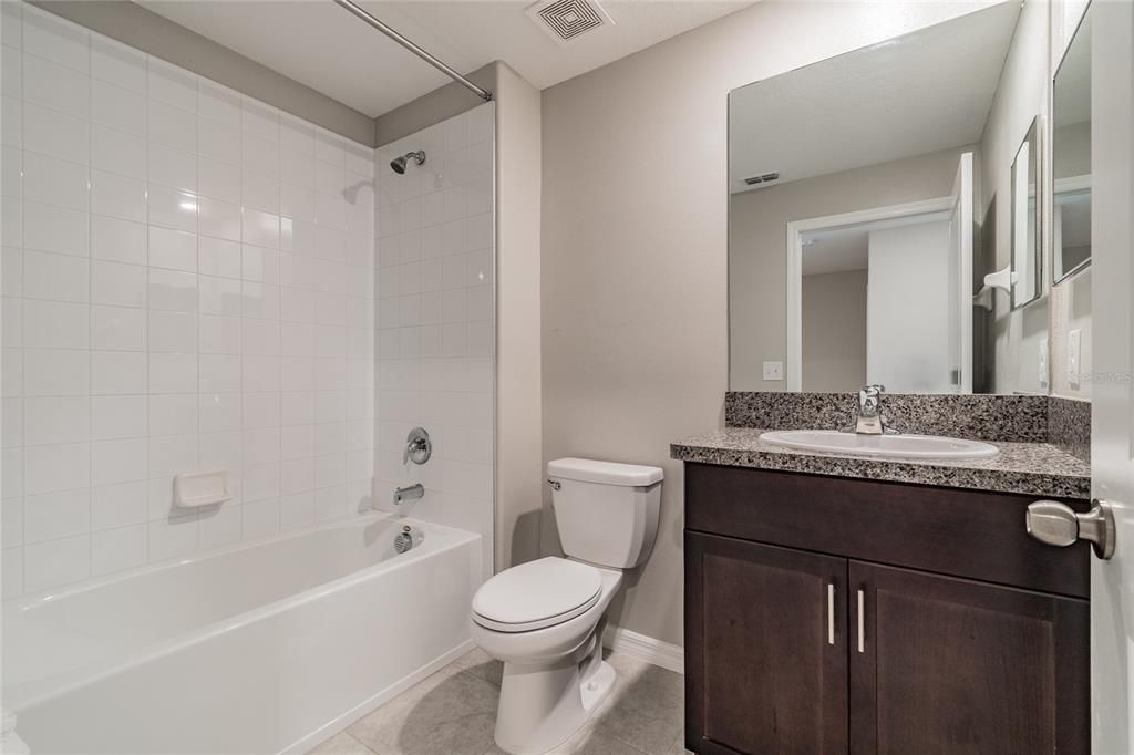 For Sale: $289,000 (3 beds, 2 baths, 1663 Square Feet)