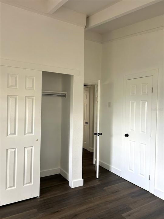 For Sale: $289,900 (3 beds, 1 baths, 1330 Square Feet)