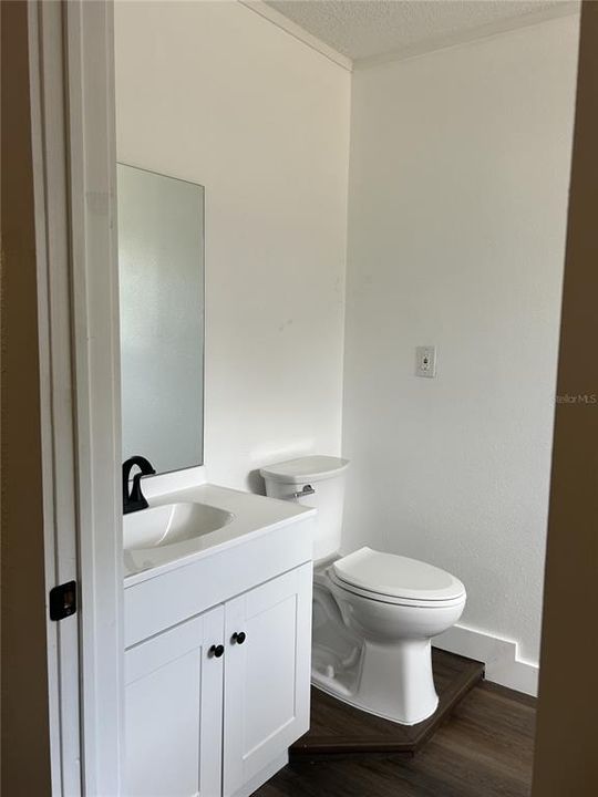 For Sale: $289,900 (3 beds, 1 baths, 1330 Square Feet)