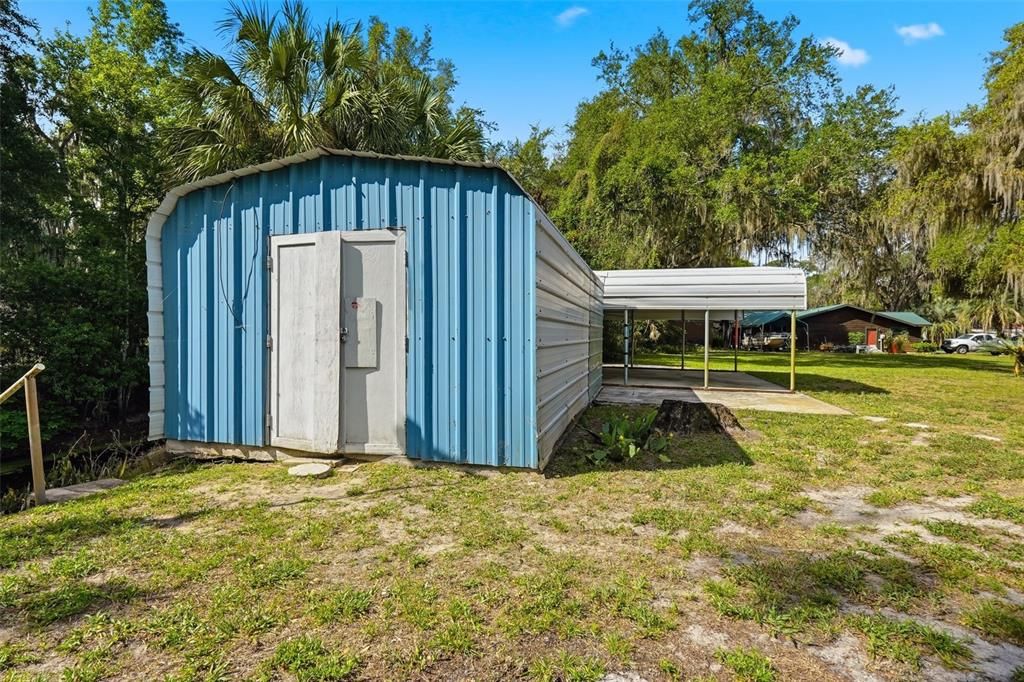 For Sale: $187,800 (2 beds, 1 baths, 1308 Square Feet)