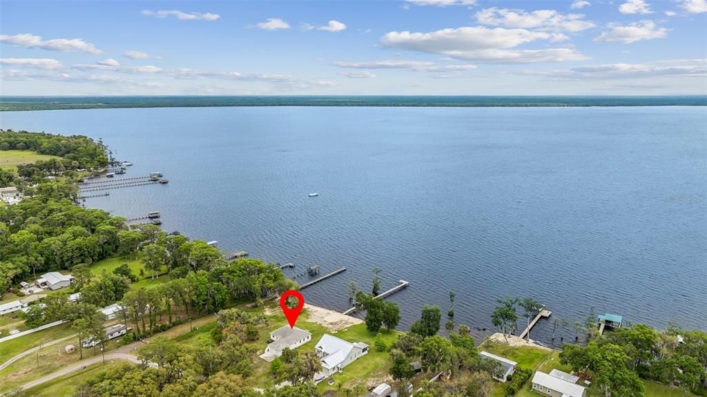 En Venta: $650,000 (3 camas, 2 baños, 1850 Pies cuadrados)