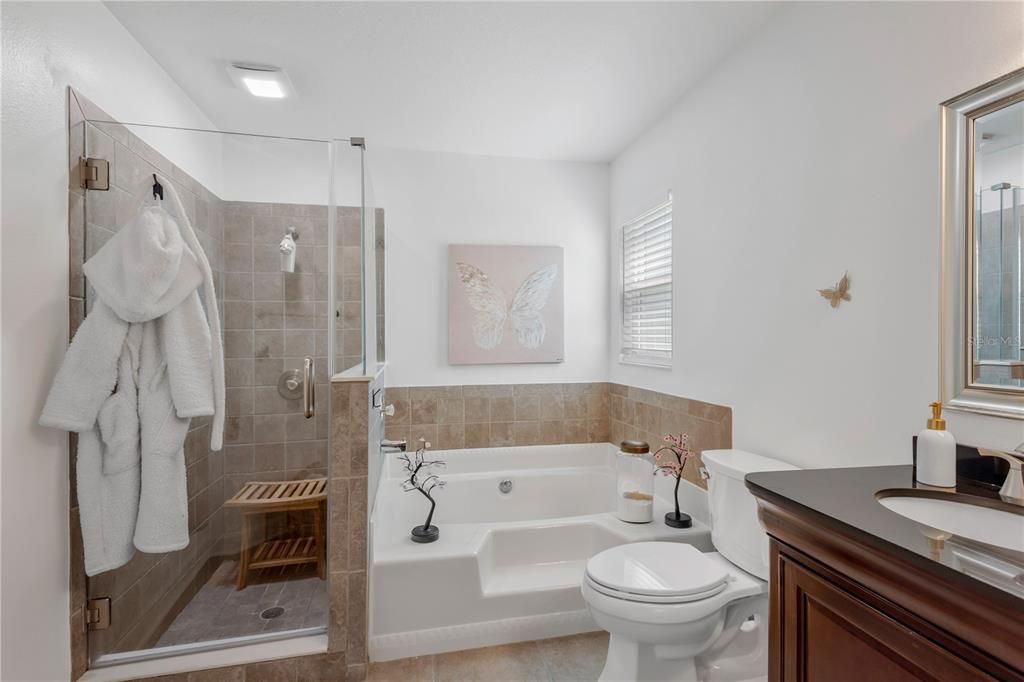 For Sale: $425,000 (3 beds, 2 baths, 1805 Square Feet)