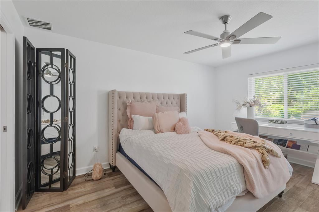For Sale: $425,000 (3 beds, 2 baths, 1805 Square Feet)