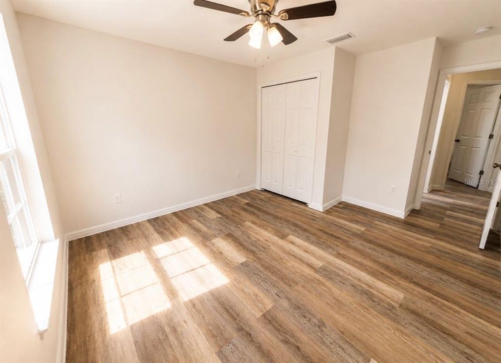 Activo con contrato: $259,900 (3 camas, 2 baños, 1349 Pies cuadrados)