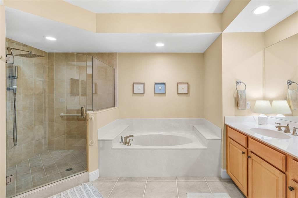 For Sale: $459,000 (3 beds, 2 baths, 1684 Square Feet)