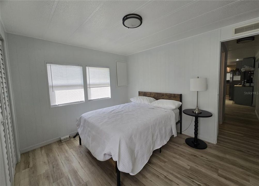 For Sale: $150,500 (2 beds, 2 baths, 1180 Square Feet)