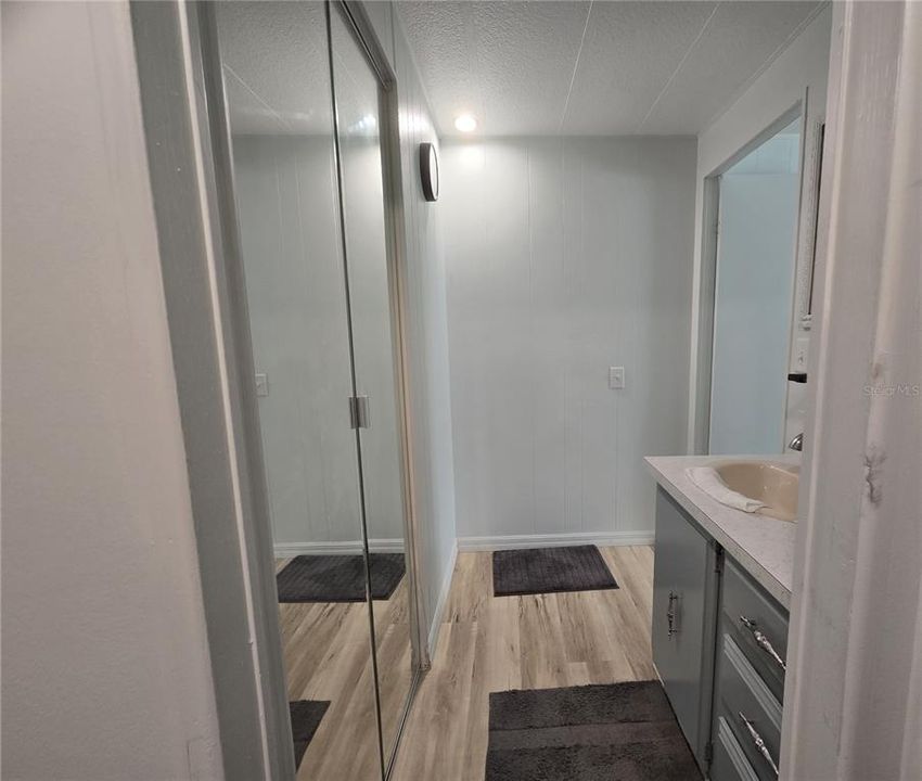 For Sale: $150,500 (2 beds, 2 baths, 1180 Square Feet)