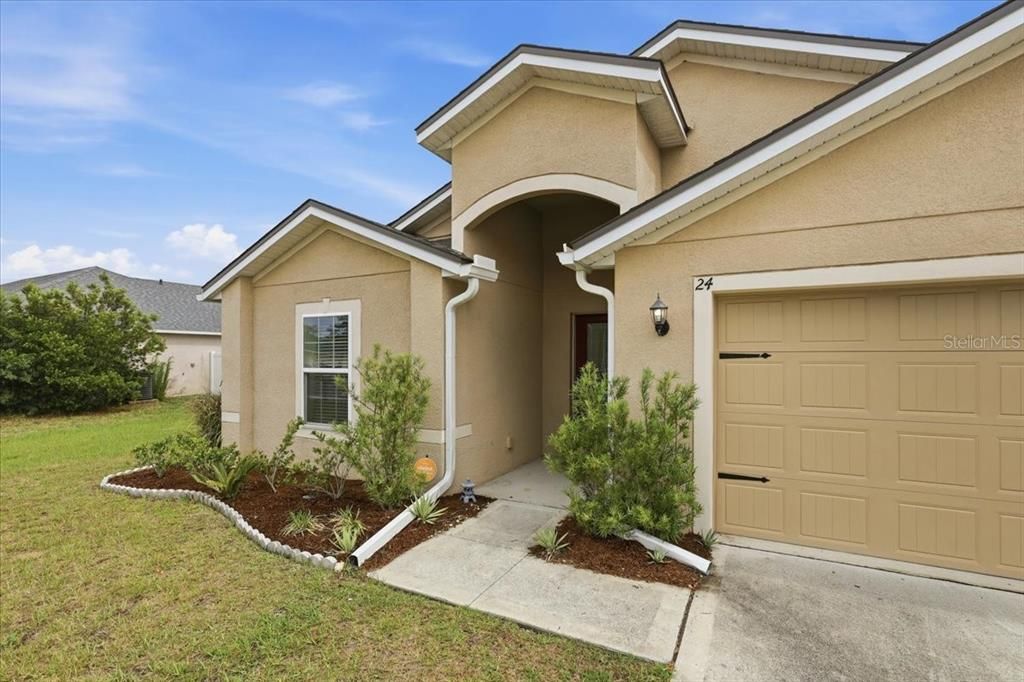 For Sale: $340,000 (4 beds, 2 baths, 1851 Square Feet)