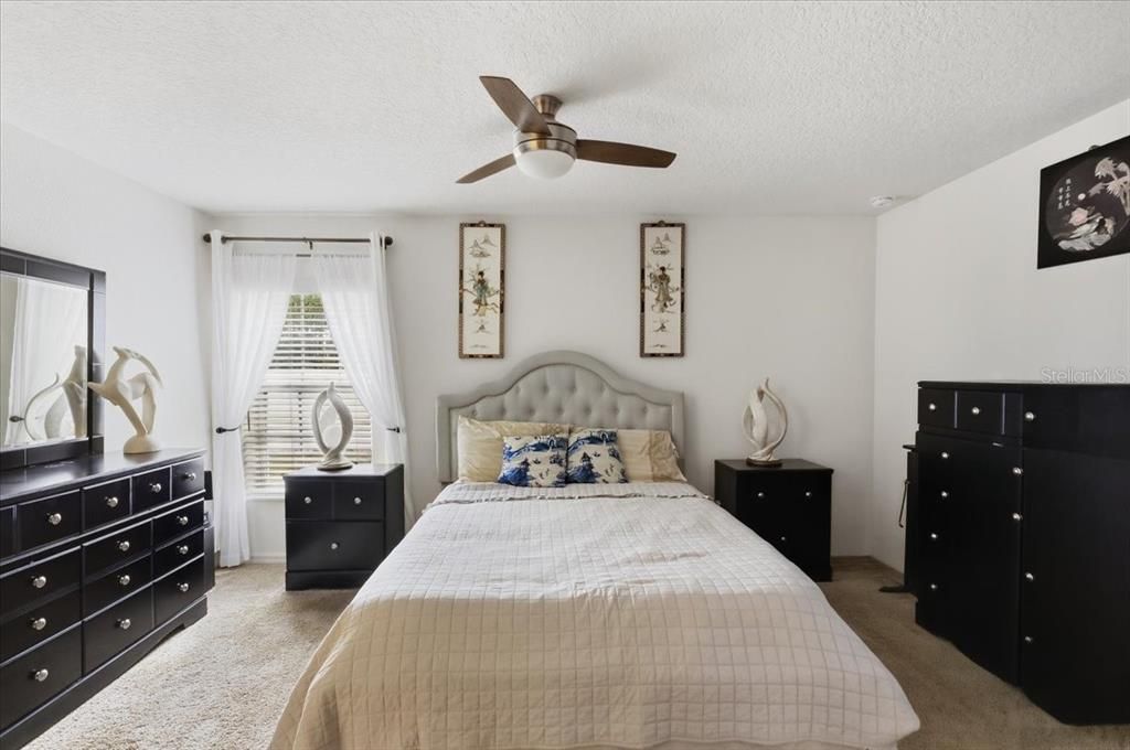 For Sale: $340,000 (4 beds, 2 baths, 1851 Square Feet)