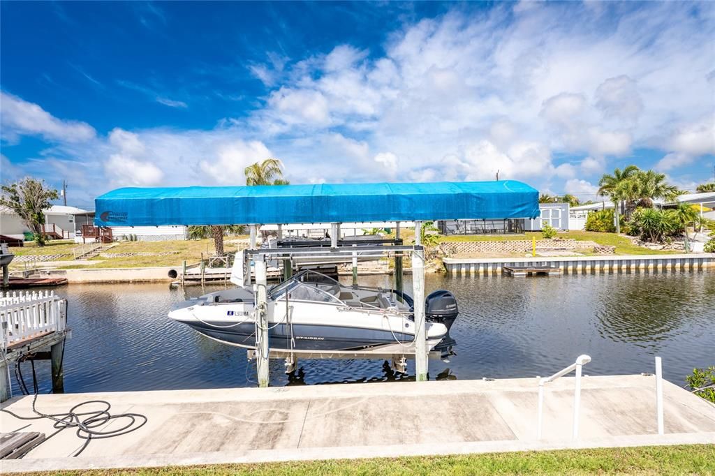 For Sale: $214,900 (2 beds, 2 baths, 768 Square Feet)
