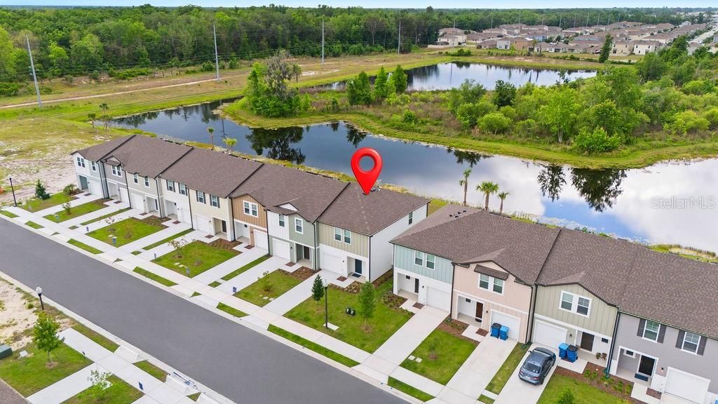 На продажу: $299,990 (3 спален, 2 ванн, 1421 Квадратных фут)