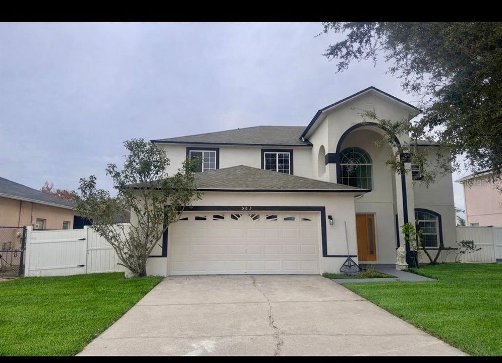 Recently Sold: $420,000 (5 beds, 2 baths, 2734 Square Feet)