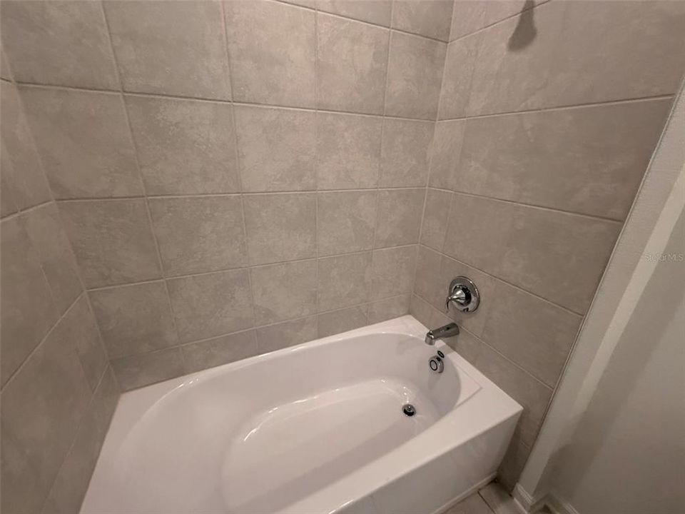 For Rent: $2,700 (4 beds, 3 baths, 2445 Square Feet)