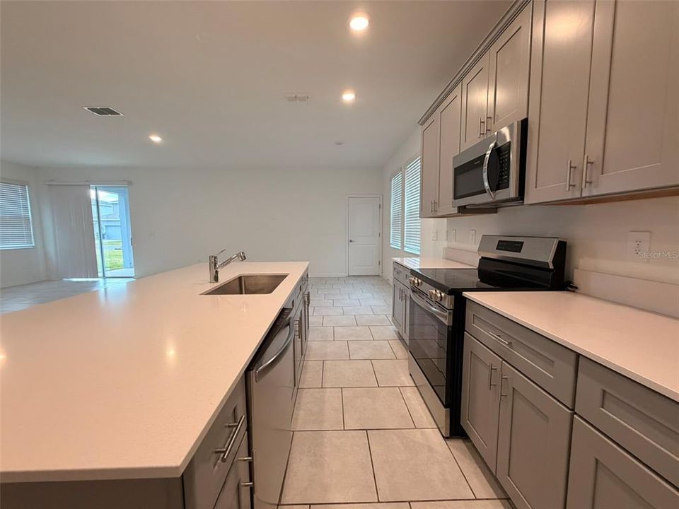 For Rent: $2,700 (4 beds, 3 baths, 2445 Square Feet)