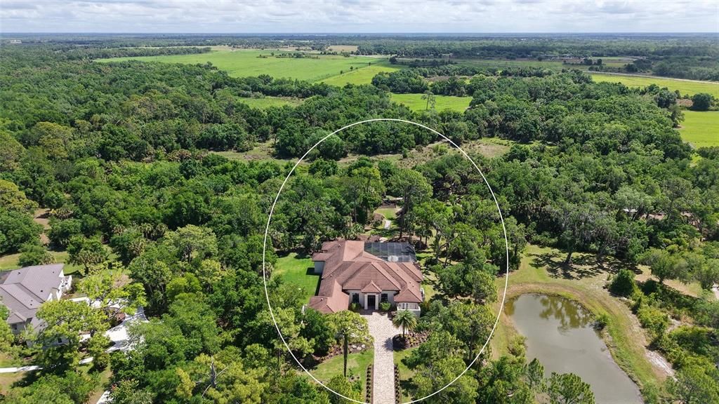 Active With Contract: $2,899,500 (5 beds, 4 baths, 4267 Square Feet)