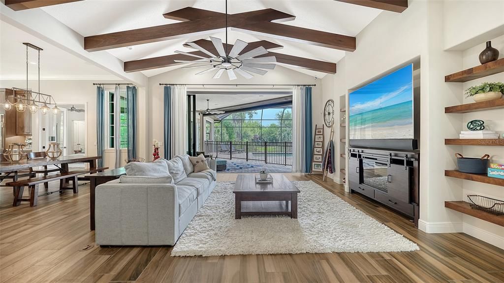 Active With Contract: $2,899,500 (5 beds, 4 baths, 4267 Square Feet)