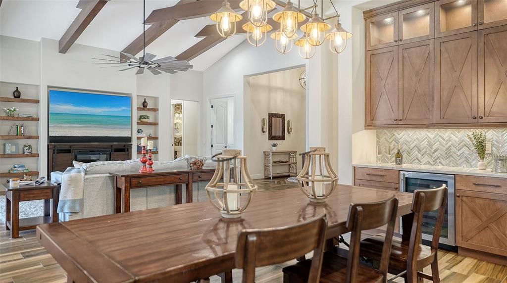Active With Contract: $2,899,500 (5 beds, 4 baths, 4267 Square Feet)