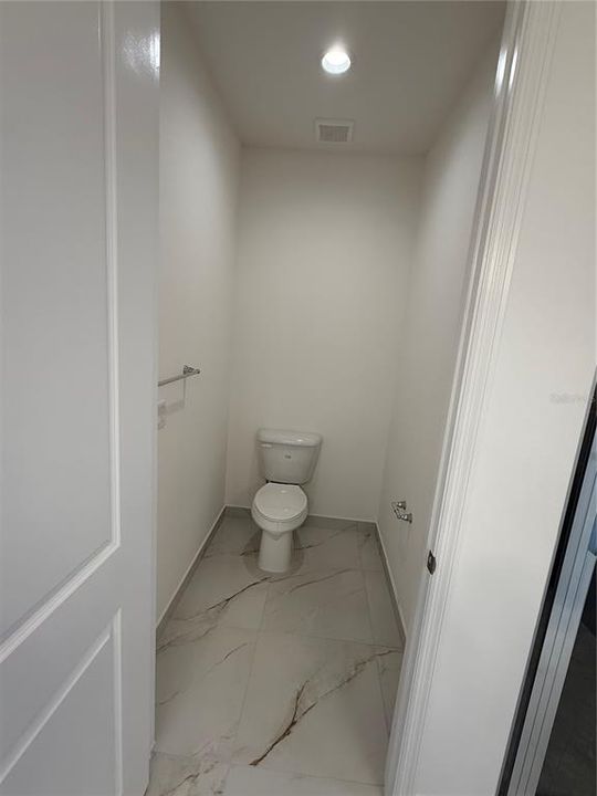 For Rent: $2,500 (2 beds, 2 baths, 1293 Square Feet)