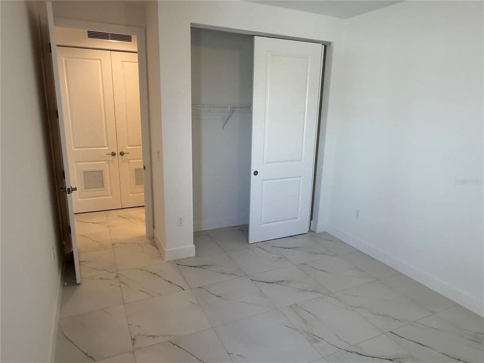 For Rent: $2,500 (2 beds, 2 baths, 1293 Square Feet)