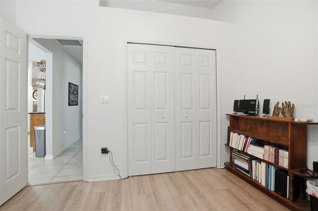 Activo con contrato: $339,000 (3 camas, 2 baños, 1736 Pies cuadrados)