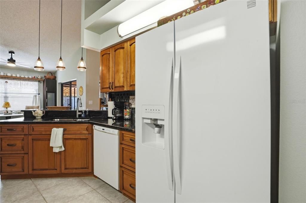 Activo con contrato: $339,000 (3 camas, 2 baños, 1736 Pies cuadrados)