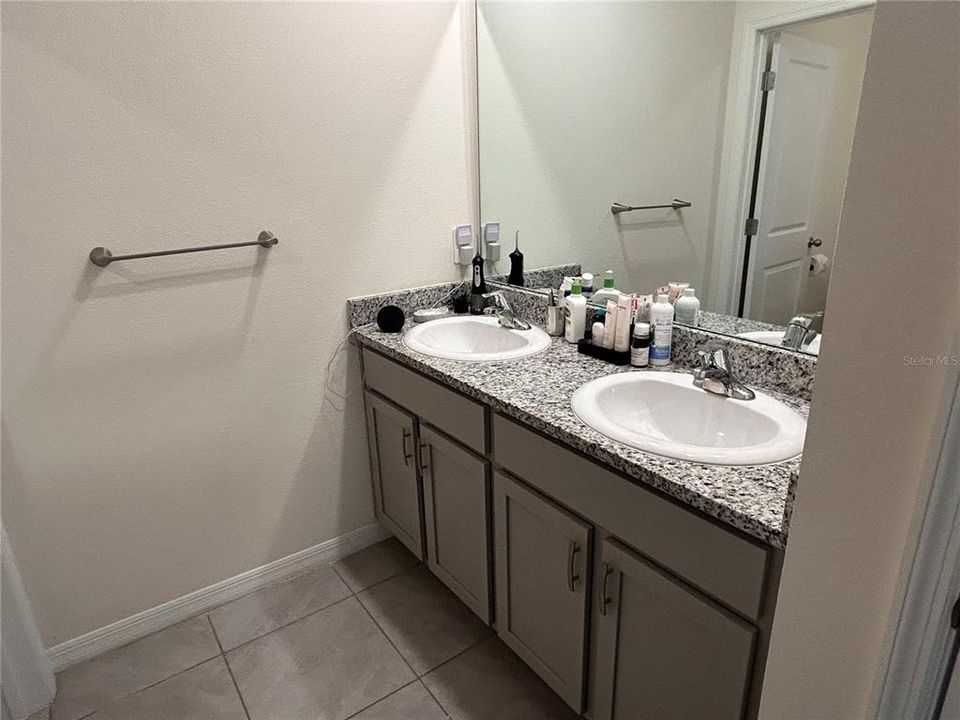 En Renta: $3,550 (5 camas, 3 baños, 2605 Pies cuadrados)
