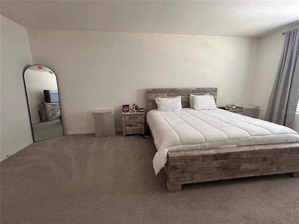 En Renta: $3,550 (5 camas, 3 baños, 2605 Pies cuadrados)