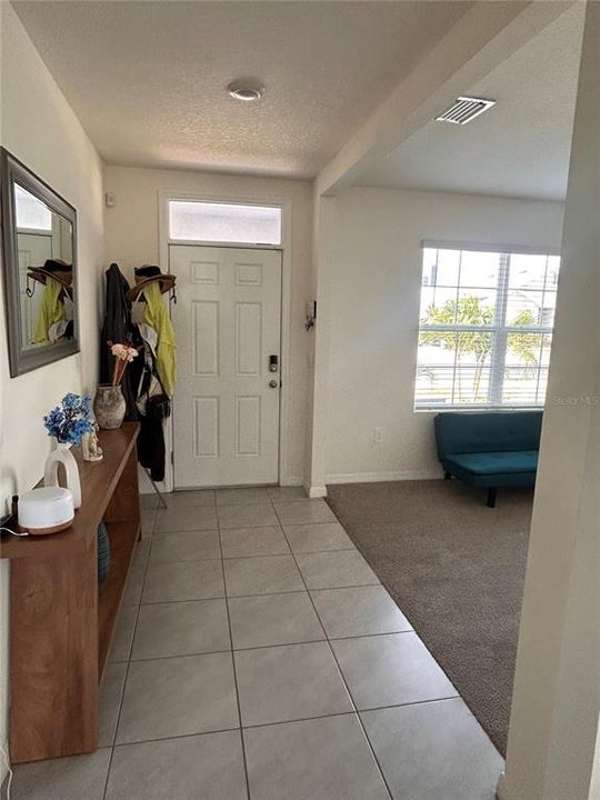 En Renta: $3,550 (5 camas, 3 baños, 2605 Pies cuadrados)