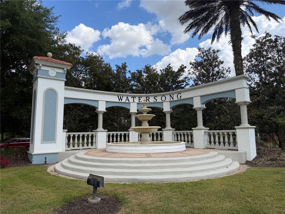 For Sale: $550,000 (6 beds, 5 baths, 3505 Square Feet)