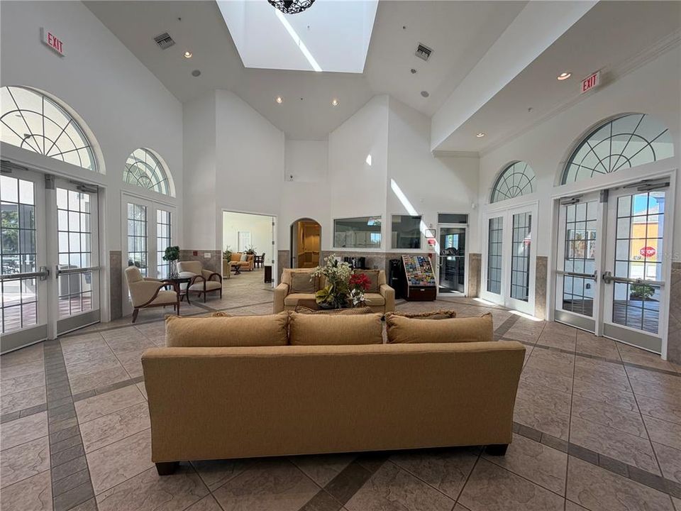 For Sale: $550,000 (6 beds, 5 baths, 3505 Square Feet)