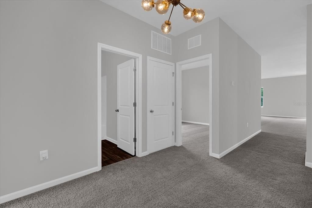 Activo con contrato: $330,000 (4 camas, 2 baños, 1929 Pies cuadrados)