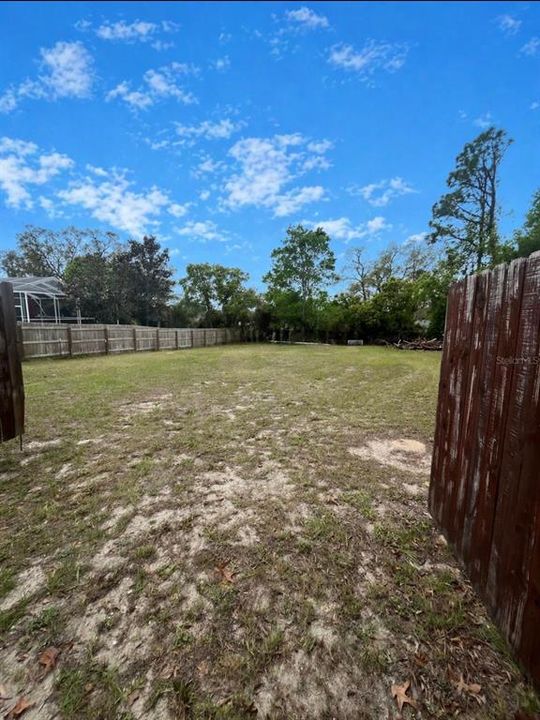 Activo con contrato: $72,000 (0.28 acres)
