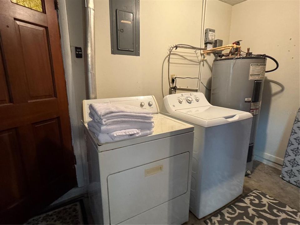 В аренду: $2,400 (3 спален, 2 ванн, 1855 Квадратных фут)