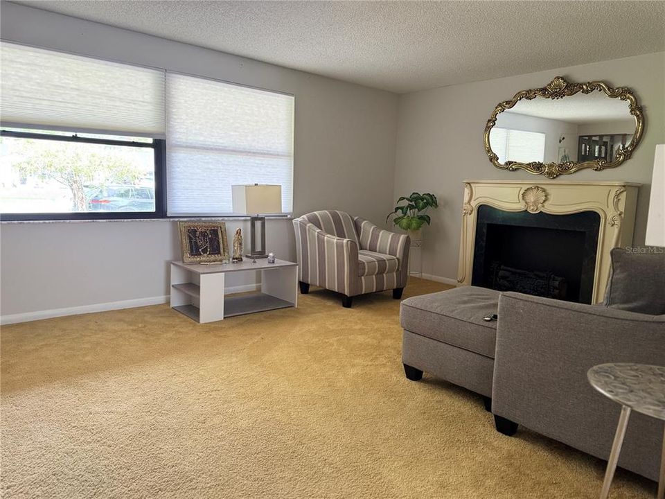 В аренду: $2,400 (3 спален, 2 ванн, 1855 Квадратных фут)