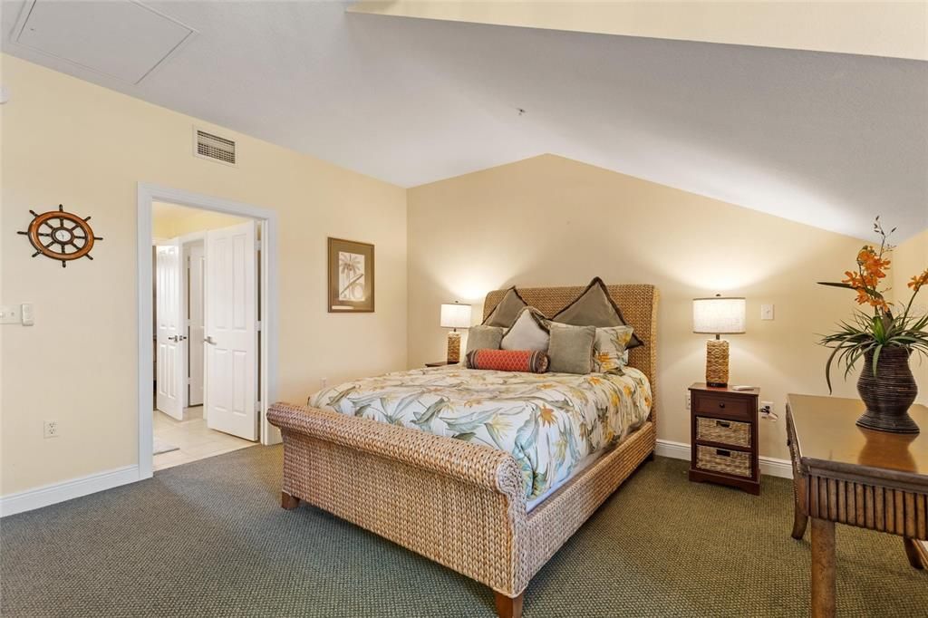 For Sale: $349,000 (3 beds, 2 baths, 2069 Square Feet)