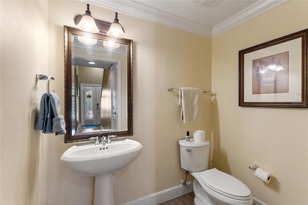 For Sale: $349,000 (3 beds, 2 baths, 2069 Square Feet)