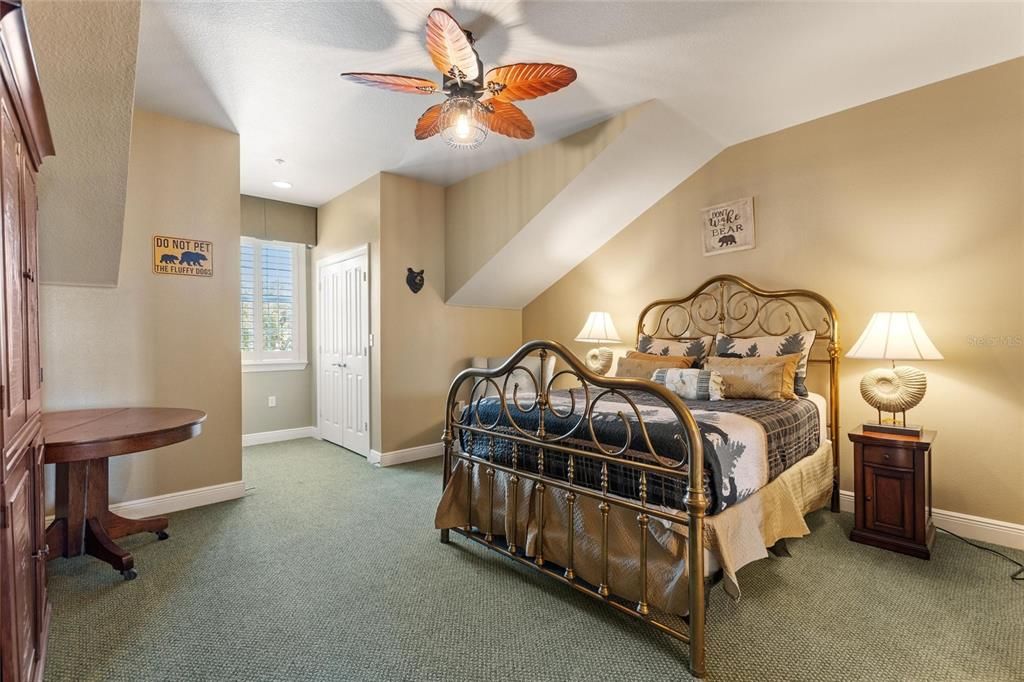 For Sale: $349,000 (3 beds, 2 baths, 2069 Square Feet)